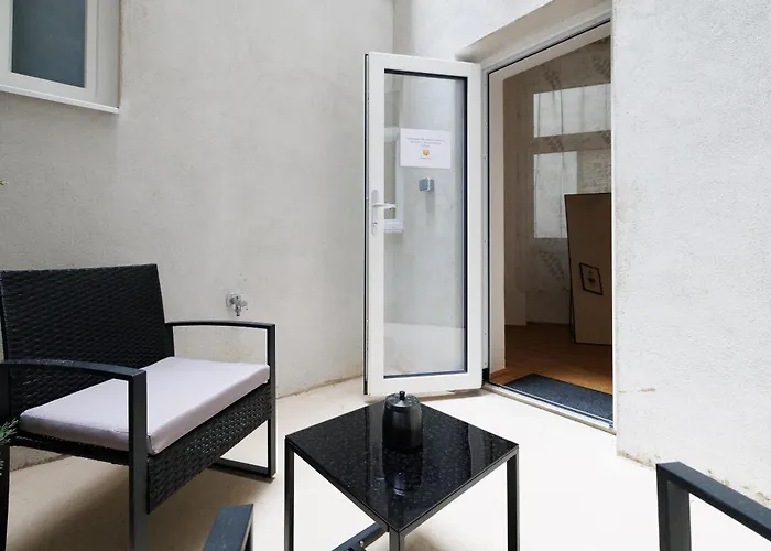 86 Sqm With Private Courtyard - 3 Bedrooms *