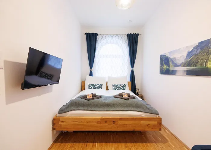 86 Sqm With Private Courtyard - 3 Bedrooms * Vienna
