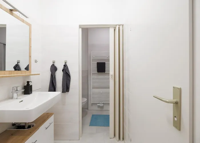 86 Sqm With Private Courtyard - 3 Bedrooms Vienna